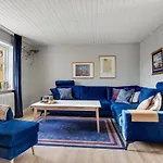 Lovely In With Kitchen Feriehus *