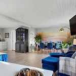 Lovely In With Kitchen