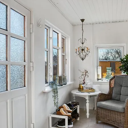 Lovely In With Kitchen *